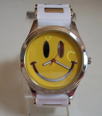 Reloj elegante/informal de moda con banda de silicona blanca cara feliz amarilla para hombre y mujer Foto 1 de 4