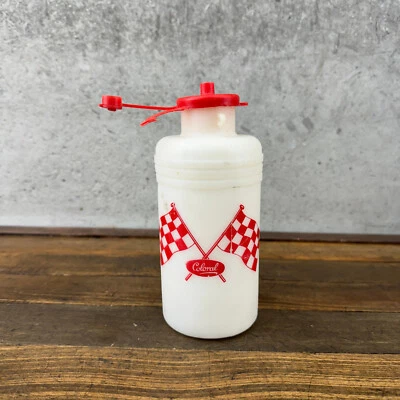 Botella de agua colorral vintage bicicleta bandera a cuadros mayordomo Birmingham Inglaterra Foto 1 de 4