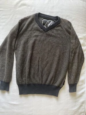 VOLCOM Boys Sweater Size 5 - Image 1 of 4