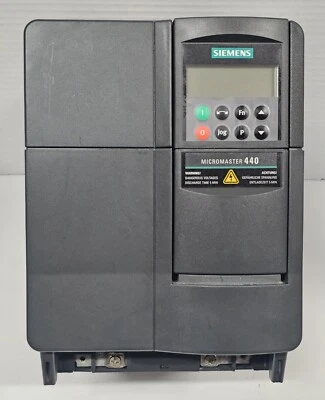 Siemens 6SE6440-2UD25-5CA1 MICROMASTER 440 SN-XAR730-005459 0118 - Image 1 of 4