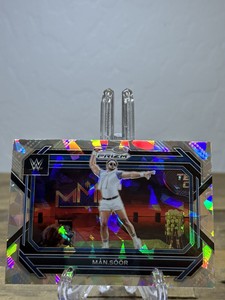 Man Soor 2023 Panini Prizm WWE Silver Cracked Ice Prizm Refractor #65
