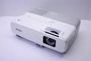Epson PowerLite 84+ XGA 3LCD Projector 720p HDMI VGA 2000:1 Lamp ~2500 Hours - Photo 1/6