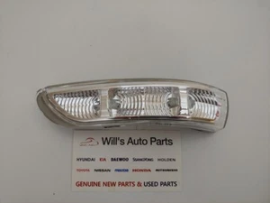 KIA RONDO 2009-2012 GENUINE NEW RH INDICATOR LIGHT ON DOOR MIRROR - Picture 1 of 6