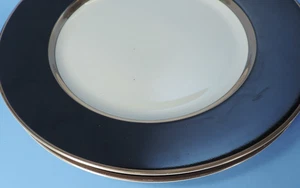 set of 2 FITZ & FLOYD RENAISSANCE BLACK / GOLD 12" DINNER PLATES (FLAWLESS) - Picture 1 of 4
