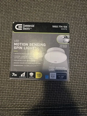 Luz giratoria eléctrica comercial de 7 pulgadas Sensor de movimiento LED luz de techo empotrada 2PK Foto 1 de 2