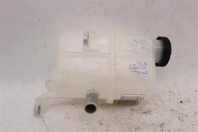 RADIATOR OVERFLOW BOTTLE Toyota Prius Prius V 2010-2018 G92A047011 1004413 - Imagem 1 de 3