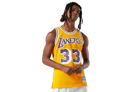 Mitchell & Ness NBA LA Lakers Abdul Jabdar  #33'84 Swingman Jersey SMJYAC18110 Cover