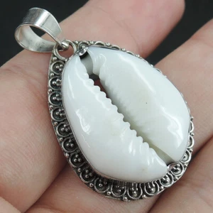 925 Sterling Silver White Natural Cowrie Shell Pendant Handmade Jewellery CSP-40 - Picture 1 of 6