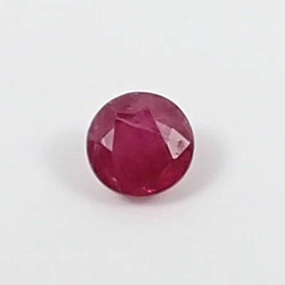 Natural 0.34 carat 3.9 mm Round Blood Red Color Ruby Loose Gemstone, L05 - Image 1 of 4
