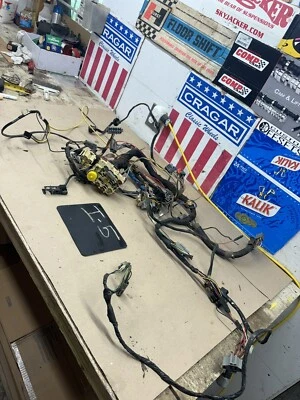 Ford Mustang Capri 1979-1986 funcionando bajo tablero mamparo cableado arnés caja de fusibles Foto 1 de 4