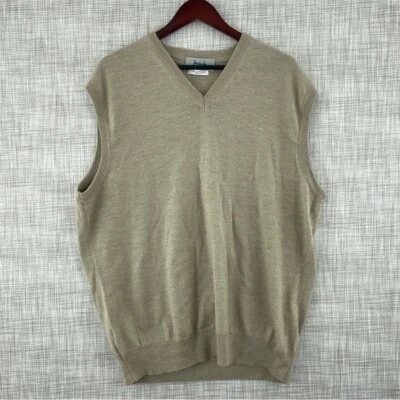 Pringle Men's 100% Wool Sweater vest V-neck 0141 - Image 1 of 4