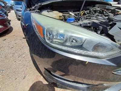 Luz de conducción usada se adapta a: Ford Focus 2015 grado de conducción antiniebla A Foto 1 de 4