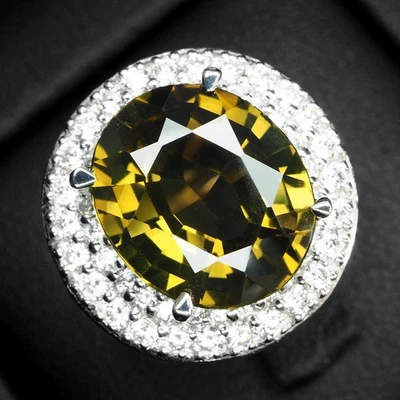 Anillos con halo hechos a mano de plata de ley 925 ovalados de turmalina verde amarillenta de 8,80 quilates Foto 1 de 4