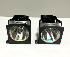 Lot of 2 Panasonic PT-DW7000U-K Projector Lamps - Picture 1 of 6