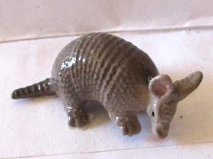 Vintage Hagen Renaker Armadillo Miniature Figurine Retired Porcelain - Picture 1 of 3