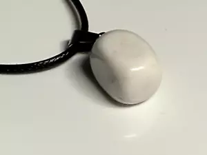 Pendant Howlite Natural Stone Leather Strap Cord Jewellery - Picture 1 of 4