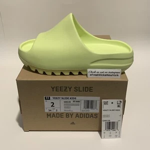 Adidas Yeezy Slide Glow Green Little Kids Size 2Y Youth GX6139 Kanye West YZY - Picture 1 of 8