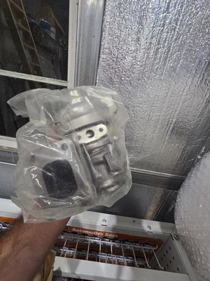 Turbocompresor RE530407 SE502482 S1B para motor John Deere 2,4 L 318D 323D 320D Foto 1 de 4