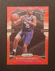 2019-20 Panini Prizm Mfiondu Kabengele RC Red Ruby Wave Prizm #271 Clippers - Foto 1 di 1