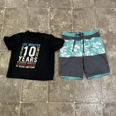 Conjunto curto de camiseta e natação masculino tamanho 10/12 - Imagem 1 de 4