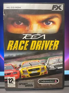 TOCA RACE DRIVER - 2 CD-ROM - Gioco per PC - NUOVO - Foto 1 di 2
