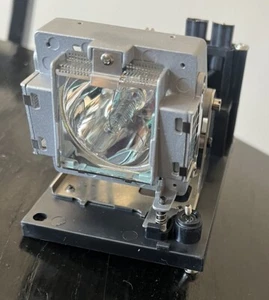 Replacement Lamp for Sanyo 610 335 8406 Projector (Osram Bulb) P0A-LMP117 - Picture 1 of 3