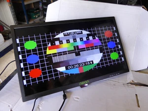 NEON HD22-B 22” HDMI / VGA / BNC Moniteur PC ÉCRAN DE VIDÉOSURVEILLANCE *SANS SUPPORT* ÉCRAN #6Q - Photo 1/8