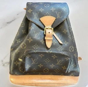 louis-vuitton backpack montsouris mm - Picture 1 of 15