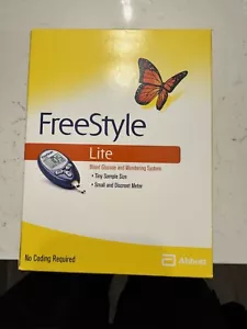 Abbott FreeStyle Lite Blood Glucose Monitoring System - Picture 1 of 3