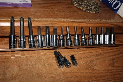 CRAFTSMAN 18pc 1/4 3/8 SAE Hex Allen ratchet Screwdriver wrench socket set - Image 1 of 4