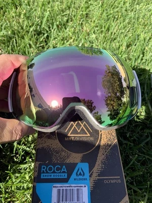 Ski Goggles Adults Anti-Fog Scratch 100% UV-Arctic White-Sapphire JR - Image 1 of 4