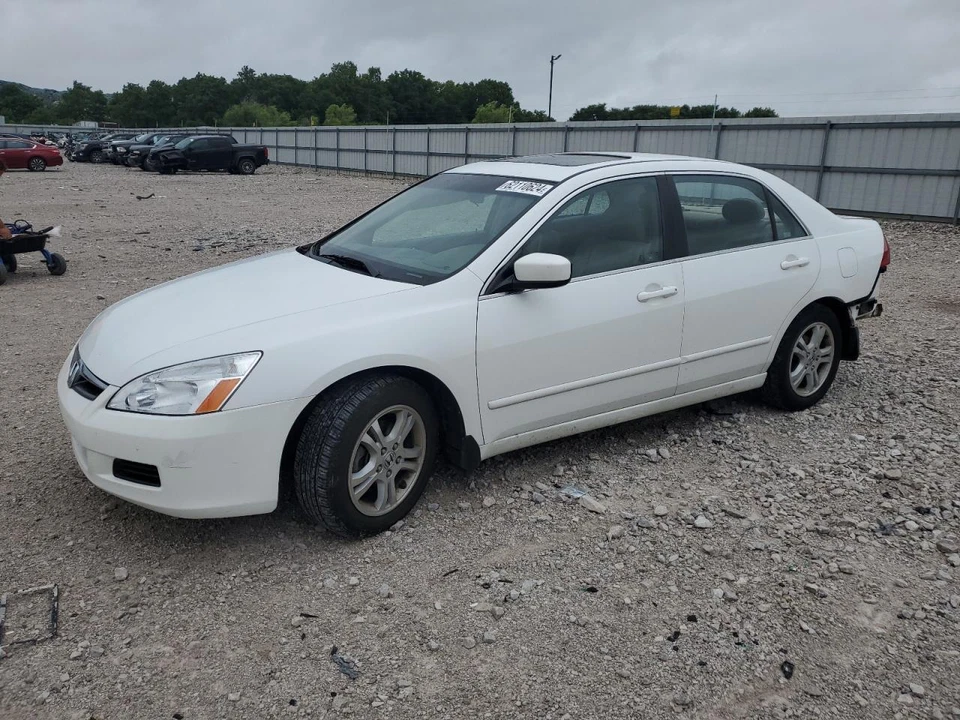 Conjunto de filtro de aire usado se adapta a: Honda Accord 2006 2,4 grado A Foto 1 de 4