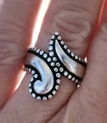 Anel de prata esterlina aposentado James Avery tamanho 6 - Imagem 1 de 4