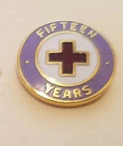 RED CROSS 15 YEAR SERVICE PIN - Picture 1 of 3