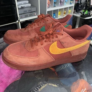 Nike Air Force 1 Low La Familia Redstone US Men’s Size 14 DV5153-600 Multicolor - Picture 1 of 16