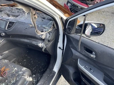 2015-2016 HONDA CR-V RIGHT A-PILLAR WHITE PC: NH603PX 49323 - Image 1 of 4