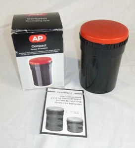 Tanque de desarrollo de película AP 2 carretes espirales cuarto oscuro 135 126 127 120/220 NOS - Imagen 1 de 13