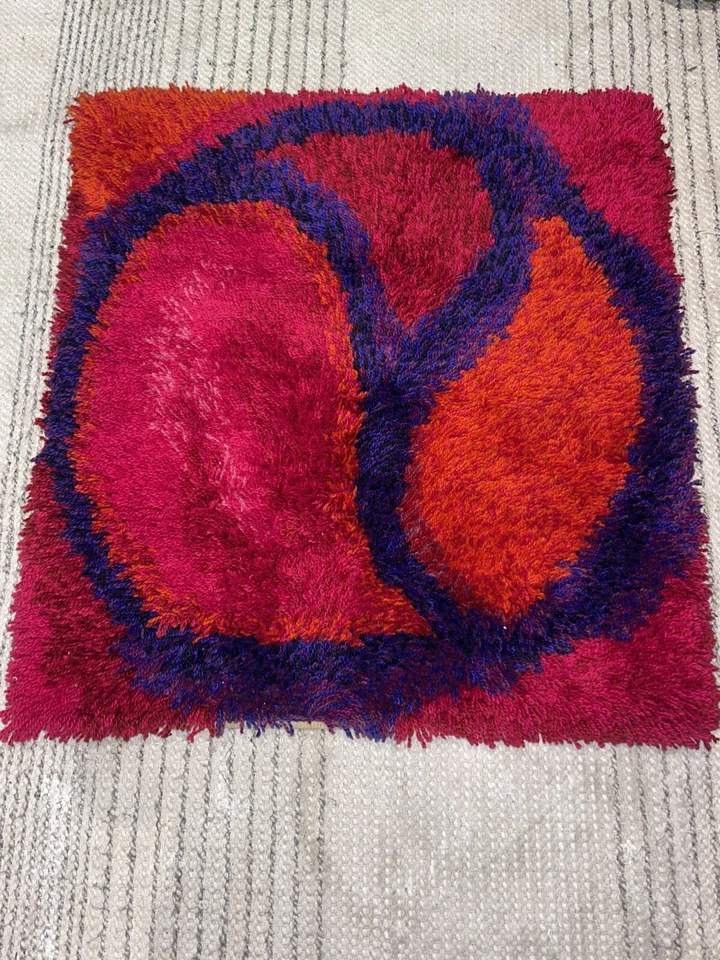 ALFOMBRA SUECA ESCANDINAVA VINTAGE ANUDADA A MANO MEDIADOS DE SIGLO LANA RYA 39x41 Foto 1 de 4