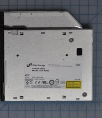 IBM ThinkPad 24x CD-ROM Plus Ultrabay Enhanced Drive 40Y8793 - Image 1 of 2