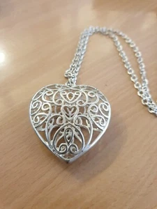30 Cm Chain Necklace With Decorative Heart On - Picture 1 of 3