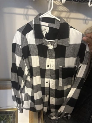 H&M Men’s Loose Fit Checkered Flannel Shirt Black White Size M 100% Cotton - Image 1 of 4