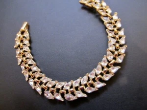 VtG 60s Gold Tone CROWN TRIFARI Bracelet Clear Teardrop Rhinestones 7-1/4"L Mint - Picture 1 of 5