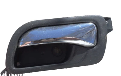 2003-2005 Honda Accord LX 4dr    Inside Door Handle     Left Side - Imagem 1 de 4