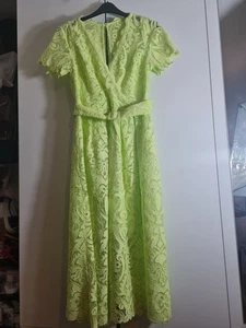 Lipsy Premium Lemon Green Lace Dress with Belt Size 12 For Occassions - Picture 1 of 10