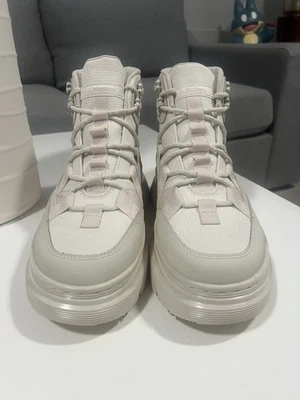 Dr. Martens DM Boury Chukka Combat Boots White Men’s 8 - Image 1 of 4