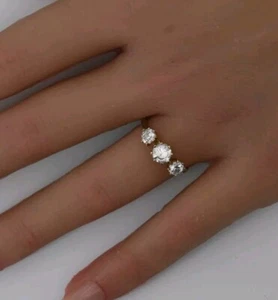 Vintage 9ct yellow gold hallmarked Tri Stone Crystal Ring 3 Gift Box Size O - Bild 1 von 6