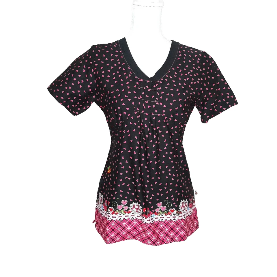 Blusa Médica Mary Engelbreit™ Corazones y Flores Detallada Fruncida Talla XS Usada Foto 1 de 4