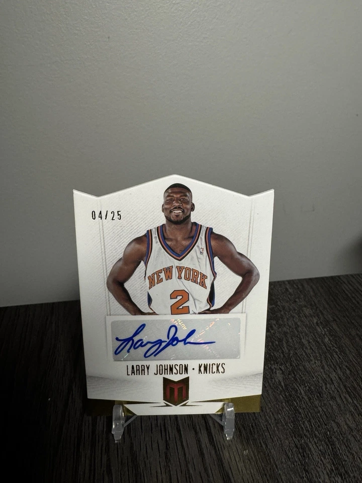 2012-13 Panini Momentum Larry Johnson DIE CUT AUTO /25 NEW YORK KNICKS #16 - Image 1 of 2