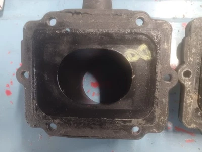 pair of pre owned 1253327 carb boots. polaris 700/800 - Image 1 of 4