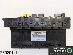 OEM 2003-2006 Mercedes E500 5.0L REAR TRUNK SAM MODULE FUSE BOX - Picture 1 of 9